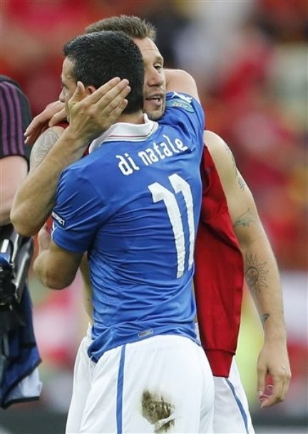 Còn đội tuyển Ý đã chứng minh được họ cũng là ứng cử viên vô địch.